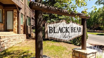 Condo (2 Bedrooms) | Exterior