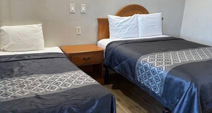 Apple Valley Motel
