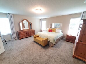 Maison, plusieurs lits, patio, vue jardin (Sawmill Landing) | 3 chambres, décoration personnalisée, ameublement personnalisé