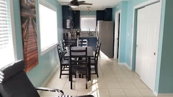 House, 1 King Bed with Sofa bed, Kitchen (206 A 10th New) | Dining