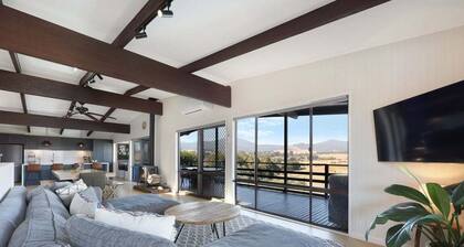 Bluegum Delatite - Sleeps 10 - Merrijig - Tennis - Pool -