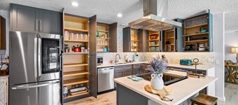 Canal Front Beach Home, Private Pool