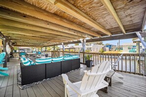 Outdoor dining - Canal Front Beach Home, Private Pool (Flagler Beach)