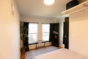 3 Schlafzimmer, Reisekinderbett, WLAN, Bettwäsche