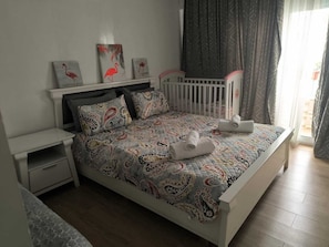 2 habitaciones, tabla de planchar con plancha y wifi gratis 