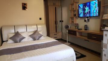 2 slaapkamers, een strijkplank/strijkijzer, wifi, beddengoed