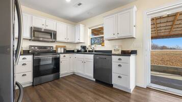 Microwave, oven, stovetop, dishwasher