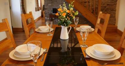 Cherry Trees - 2 Bedrooms -pets Ok - Woodburner