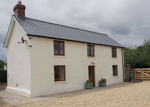 House | Exterior - Cherry Trees - 2 Bedrooms -pets Ok - Woodburner (Hereford)