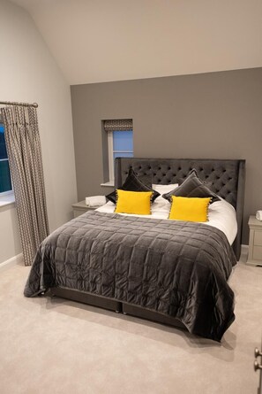 9 habitaciones, tabla de planchar con plancha y wifi gratis 