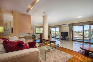 Living area - Luxury Villa Amaltheia Rhodes (Rhodes)