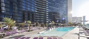 LVStripHouse Condos Sleeps up to 14