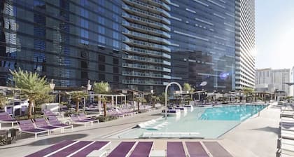LVStripHouse Condos Sleeps up to 14