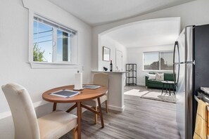 Interior - New Remodeled 1BR/1BA in DT Tacoma - 1 (Tacoma)