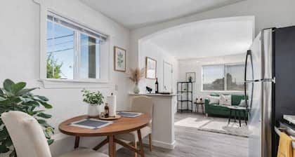 New Remodeled 1BR/1BA in DT Tacoma - 1