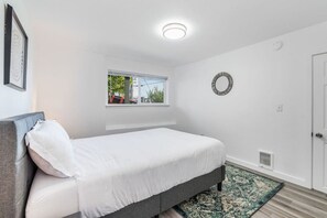 1 Schlafzimmer, Schreibtisch, Bügeleisen/Bügelbrett, WLAN
