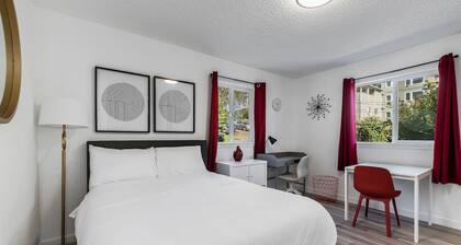 Remodeled Studio in Heart of DT Tacoma - 3