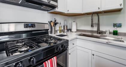 Remodeled Studio in Heart of DT Tacoma - 3