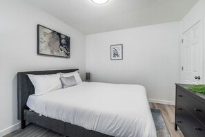 1 Schlafzimmer, Schreibtisch, Bügeleisen/Bügelbrett, WLAN