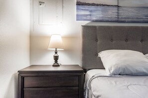 3 Schlafzimmer, Schreibtisch, Bügeleisen/Bügelbrett, WLAN