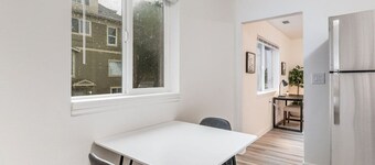 Lovely 1BR Private Downtown Hub - 10