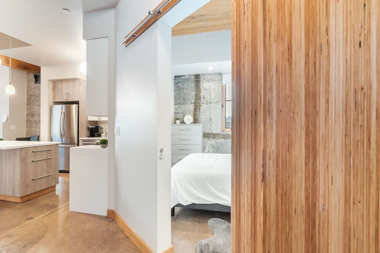 2 slaapkamers, een bureau, een strijkplank/strijkijzer, wifi