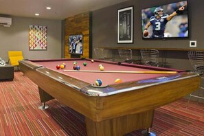 Spielezimmer