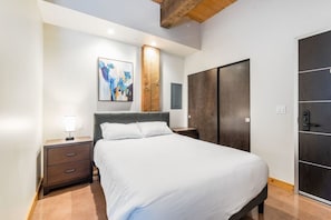 1 chambre, bureau, fer et planche à repasser, Wi-Fi