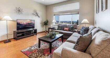 <1 mi to Dome | 3BD 2.5BA | Townhouse | Garage -20