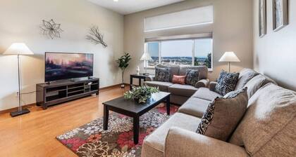 <1 mi to Dome | 3BD 2.5BA | Townhouse | Garage -20