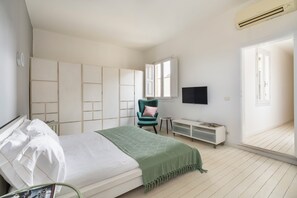 1 chambre, fer et planche à repasser, Wi-Fi gratuit, draps fournis