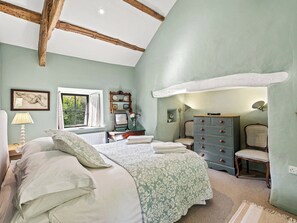 3 chambres, Wi-Fi gratuit, draps fournis