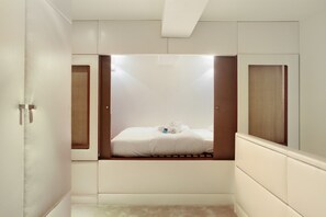 Leilighet | Strykejern/-brett og sengetøy