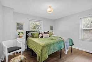 5 bedrooms, iron/ironing board, free WiFi, bed sheets - Relaxing getaway in the heart of Lexington (Lexington)