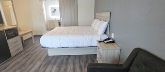 Palace Inn Baytown at Harrison St