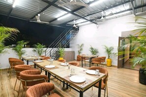 Dining - The Avinya Hotel (Indore)