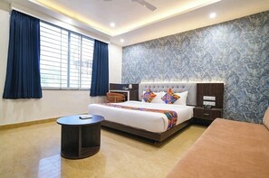 Kamar Double Mewah | Meja kerja, ruang kerja ramah laptop, dan Wi-Fi gratis