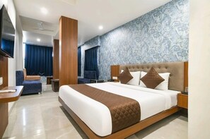 Executive Room | Desk, laptop workspace, free WiFi - The Avinya Hotel (Indore)