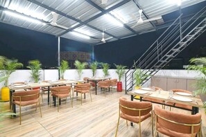 Terrace/patio - The Avinya Hotel (Indore)