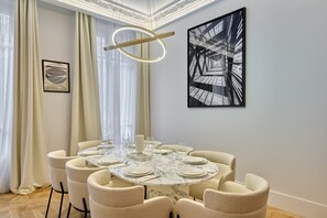 Apartment | Dining - Luxurious Matignon/saint Honore Apartment (Paris)