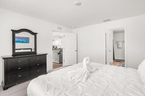 4 soverom, strykejern/-brett, wi-fi og sengetøy