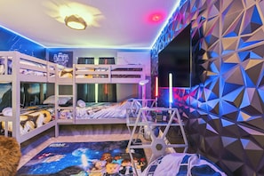 4 chambres, fer et planche à repasser, lit parapluie, Wi-Fi gratuit