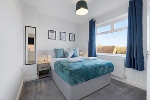 3 bedrooms, WiFi, bed sheets