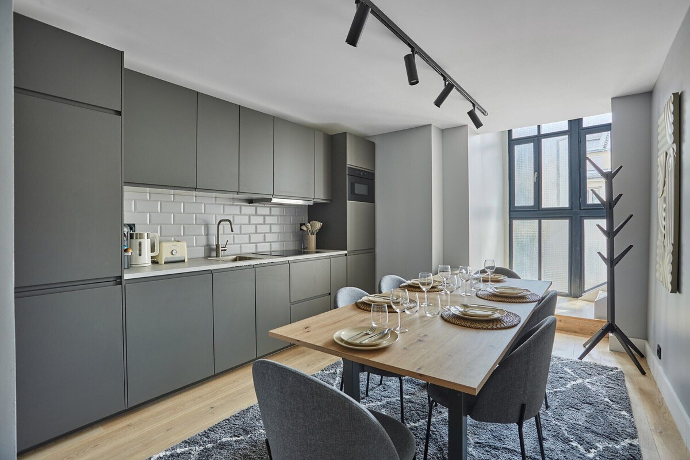 아파트 | 다이닝