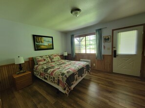 2 bedrooms, bed sheets