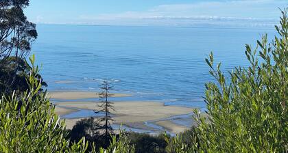 Collingwood Birdsong Cottage - organic retreat