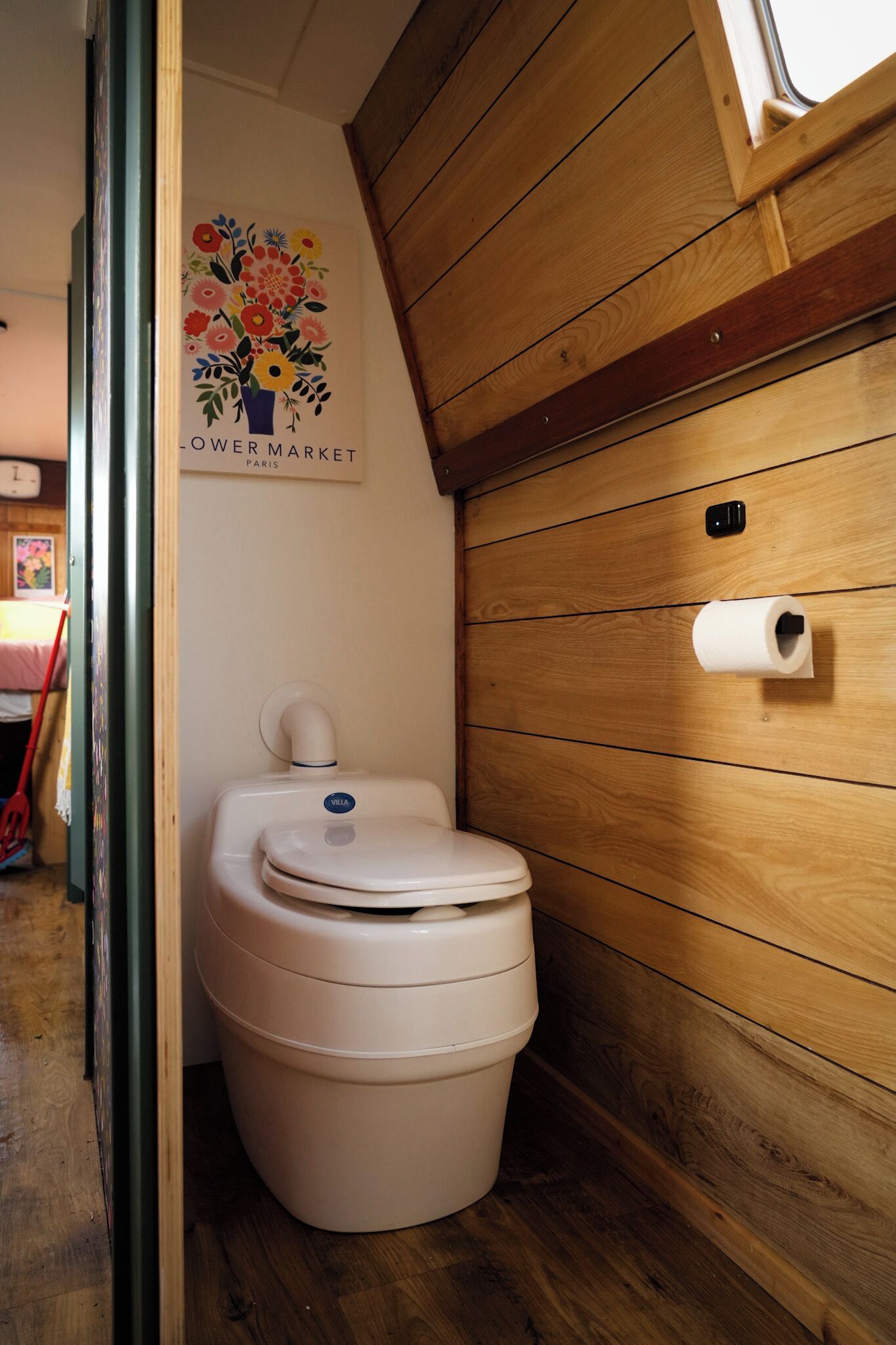 Shower, towels, soap, toilet paper