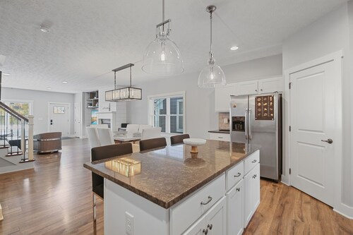 Modern Comfort & 2-Car Garage