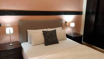 Appartement Familial, vue jardin | 2 chambres, fer et planche à repasser, Wi-Fi gratuit