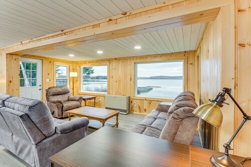 Waterfront Long Lake Retreat: Great for Families!